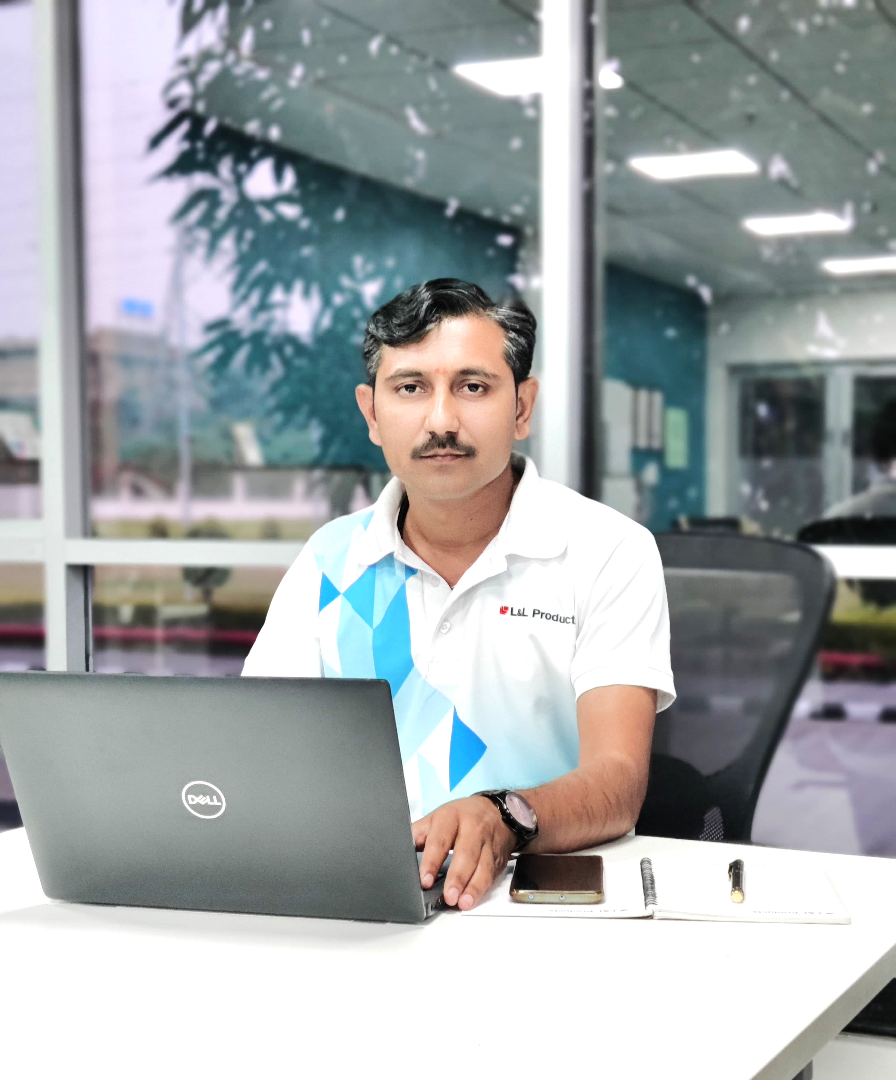 Mr Kamalakar Nandre
